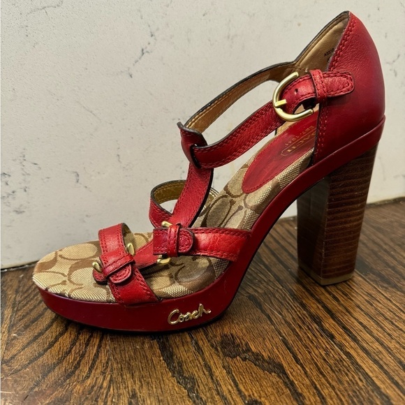 Coach Joanne Leather stacked heel with gold buckles size 7.5 women’s - Picture 5 of 8